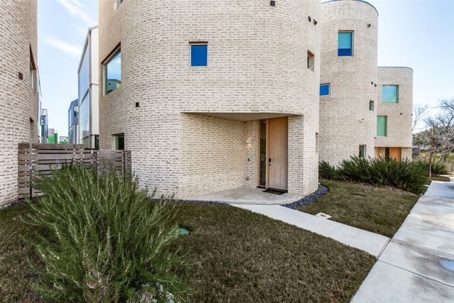 308 Blackland Court, Dallas, TX 75243