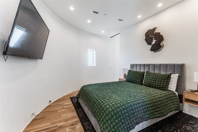 308 Blackland Court, Dallas, TX 75243