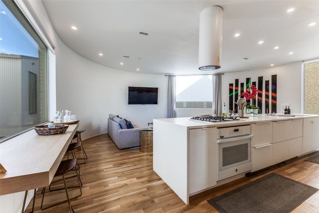 308 Blackland Court, Dallas, TX 75243