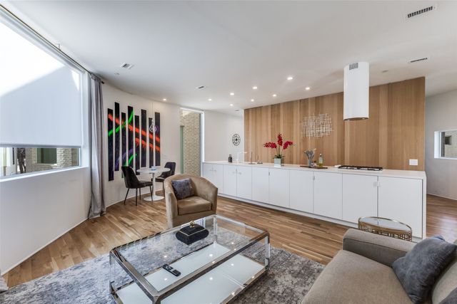 308 Blackland Court, Dallas, TX 75243