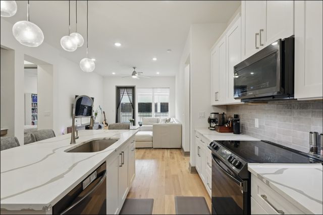 2700 Old Denton Road 2254, Carrollton, TX 75007