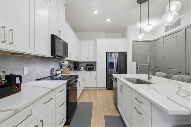 2700 Old Denton Road 2254, Carrollton, TX 75007