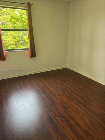 10233 NW 9th St Cir 210-1, Miami, FL 33172