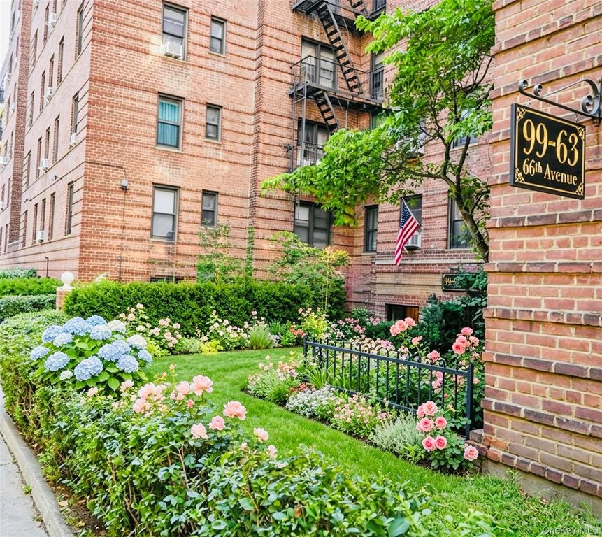 99-63 66th C8, Rego Park, NY 11374 — photo 2