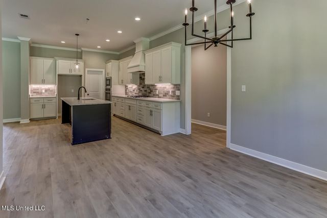 9094 Treadway Creek Drive, Hernando, MS 38632