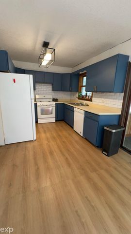 182 River trail Drive, Bangor Twp, MI 48706