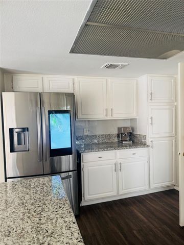 9827 Gold Cup Way, Houston, TX 77065