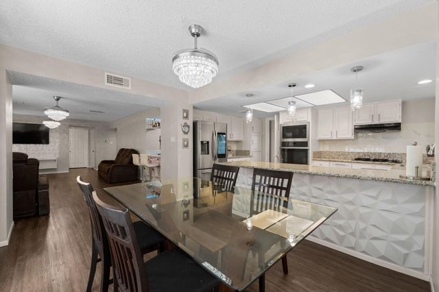 9827 Gold Cup Way, Houston, TX 77065