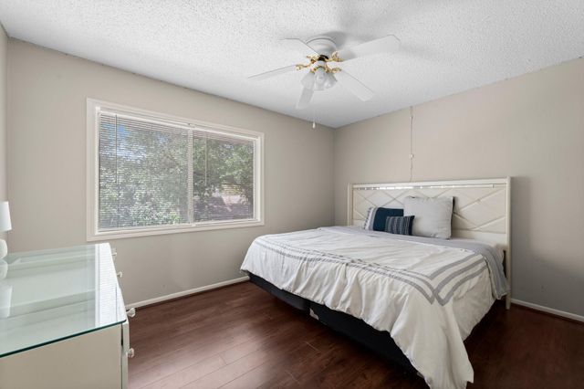 9827 Gold Cup Way, Houston, TX 77065