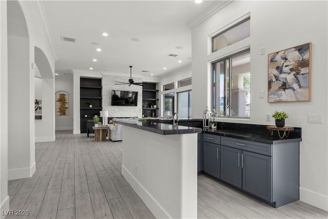 29 Golf Crest Court, Henderson, NV 89052