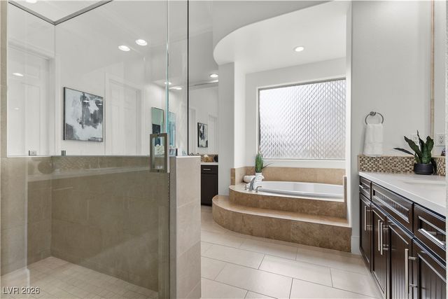 29 Golf Crest Court, Henderson, NV 89052