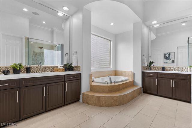 29 Golf Crest Court, Henderson, NV 89052