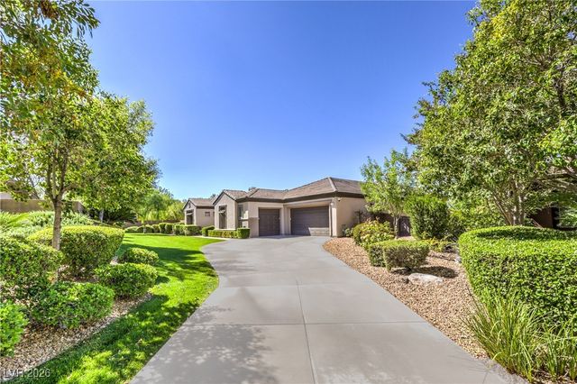 29 Golf Crest Court, Henderson, NV 89052