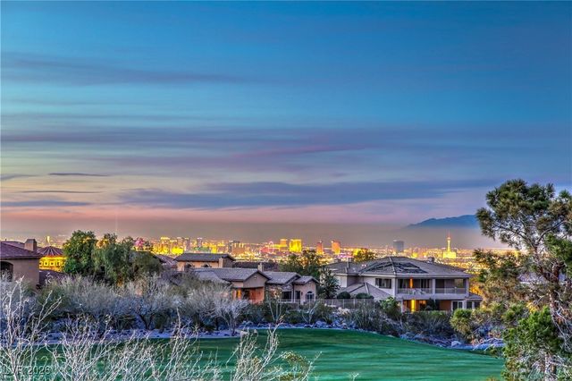 29 Golf Crest Court, Henderson, NV 89052