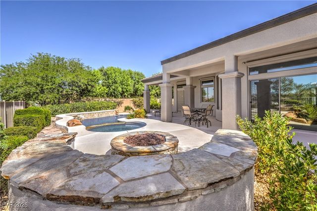 29 Golf Crest Court, Henderson, NV 89052