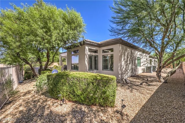 29 Golf Crest Court, Henderson, NV 89052
