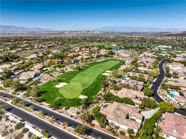 29 Golf Crest Court, Henderson, NV 89052