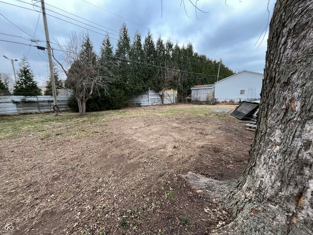 716 Fairview Drive, Columbus, IN 47201