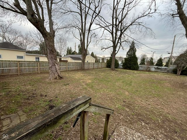 716 Fairview Drive, Columbus, IN 47201