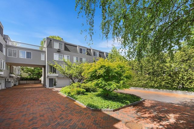 16 Ellery Square, Cambridge, MA 02138