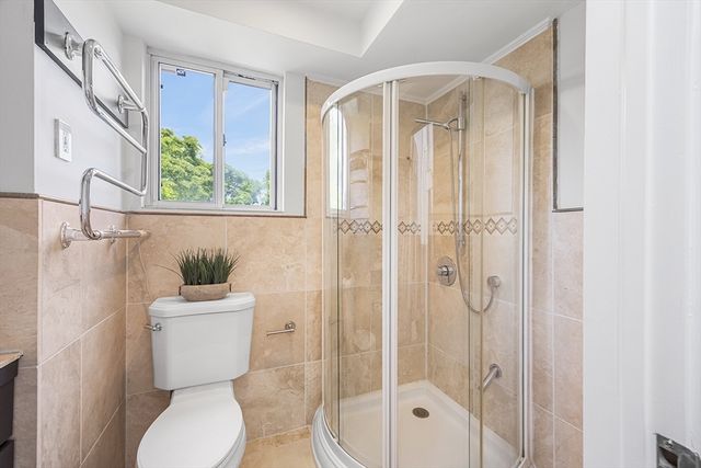 16 Ellery Square, Cambridge, MA 02138