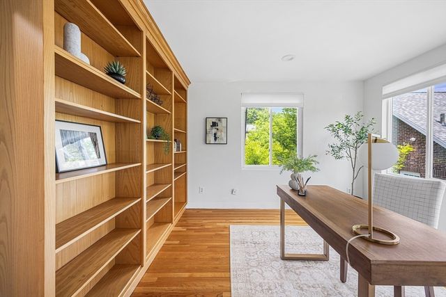 16 Ellery Square, Cambridge, MA 02138