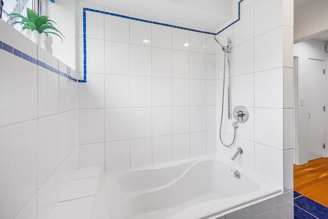 16 Ellery Square, Cambridge, MA 02138