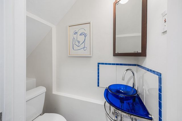 16 Ellery Square, Cambridge, MA 02138