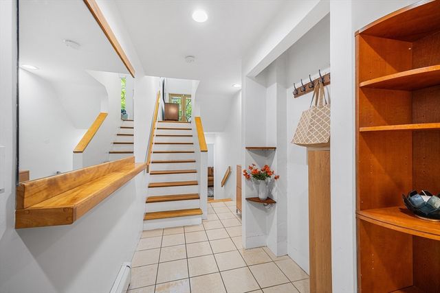 16 Ellery Square, Cambridge, MA 02138