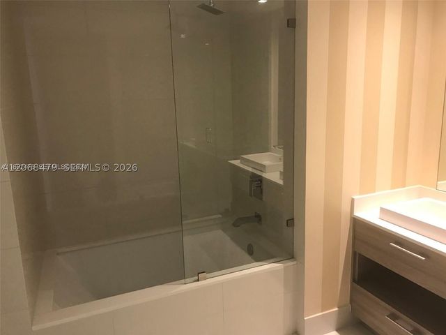 1300 S Miami Ave 3003, Miami, FL 33130