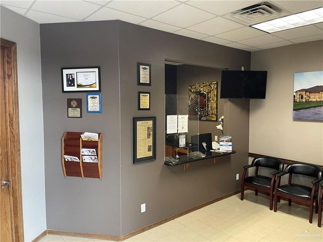 4943 S Jackson Road 101, Edinburg, TX 78539