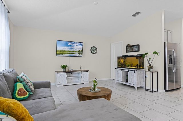 425 N ANDREA CIRCLE, Haines City, FL 33844