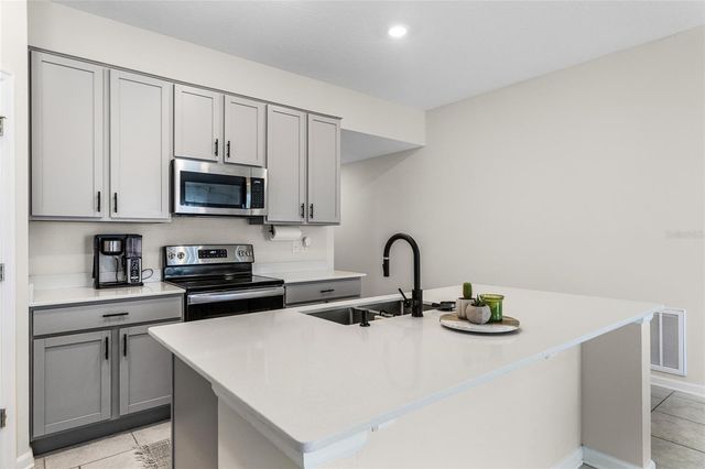425 N ANDREA CIRCLE, Haines City, FL 33844