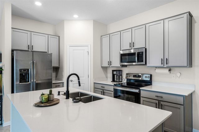 425 N ANDREA CIRCLE, Haines City, FL 33844