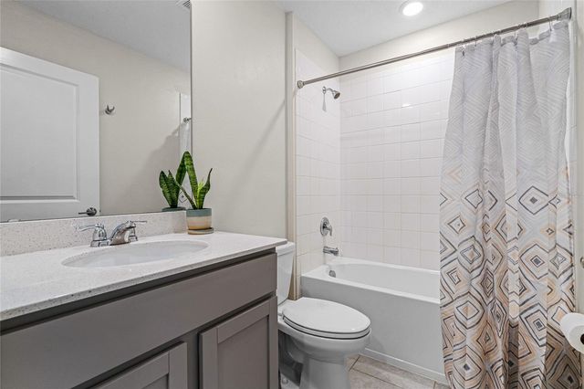 425 N ANDREA CIRCLE, Haines City, FL 33844