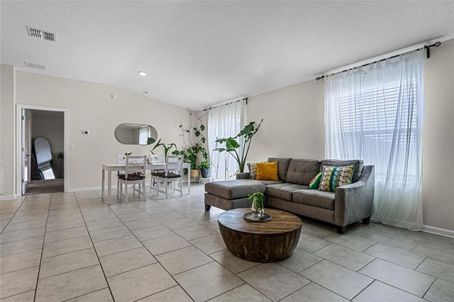 425 N ANDREA CIRCLE, Haines City, FL 33844