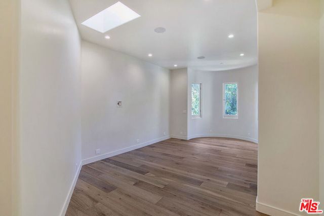 1368 Doheny Place, Los Angeles, CA 90069