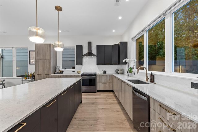 1631 Rama Road, Charlotte, NC 28211