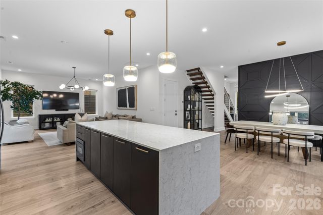 1631 Rama Road, Charlotte, NC 28211