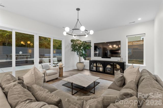 1631 Rama Road, Charlotte, NC 28211