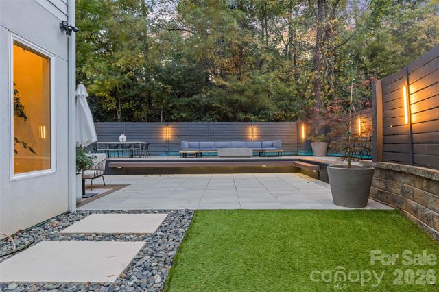 1631 Rama Road, Charlotte, NC 28211