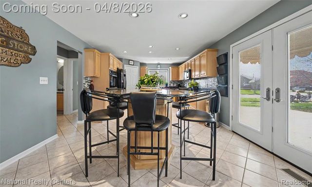 56175 Saint Andrews Drive, Macomb, MI 48042