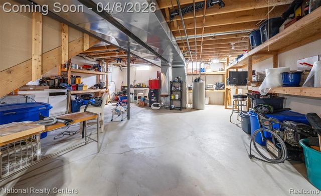 56175 Saint Andrews Drive, Macomb, MI 48042