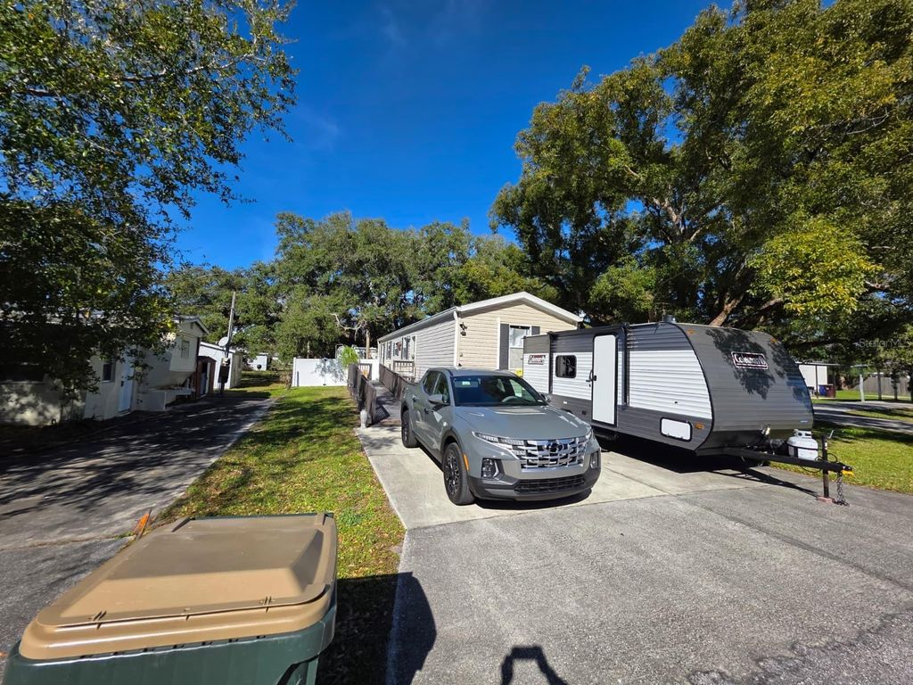 2000 PALM STREET, St Cloud, FL 34769