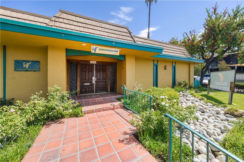 635 W Foothill, Monrovia, CA 91016 — photo 3