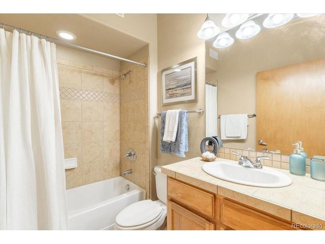 140 Sterling Loop 202, Fraser, CO 80442