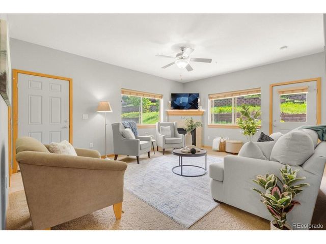 140 Sterling Loop 202, Fraser, CO 80442