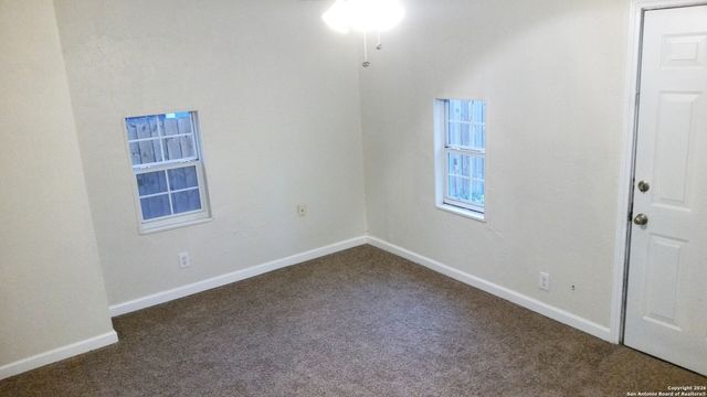 1733 San Francisco, San Antonio, TX 78201