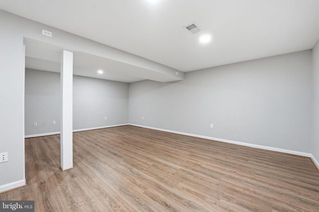 9438 WALLINGFORD DR, Burke, VA 22015