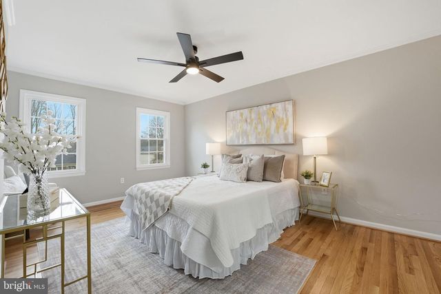 9438 WALLINGFORD DR, Burke, VA 22015